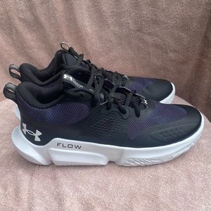 Women under Armour sneakers